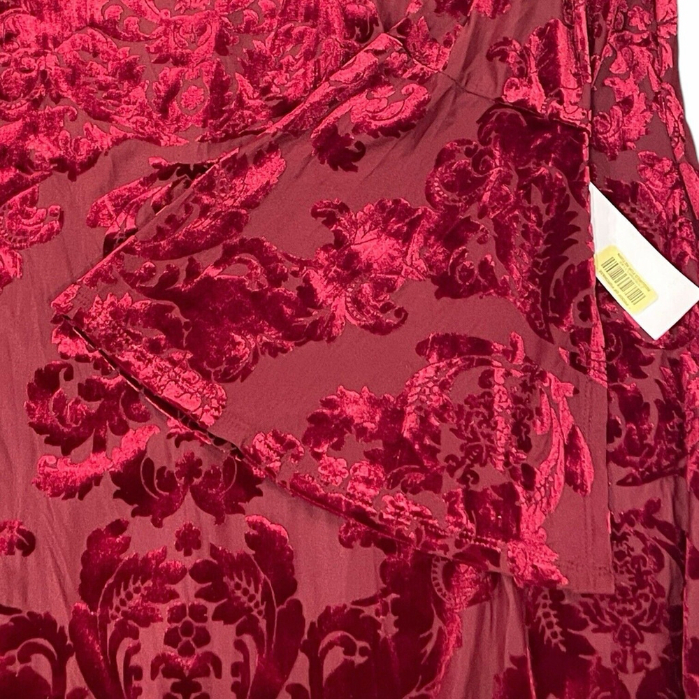NWT Signature by Robbie Bee Womens XL Sheath Dress Red Velvet Split Bell Sleeve - Picture 7 of 16